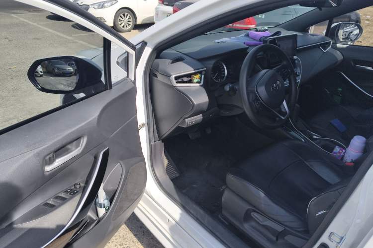 Used Toyota Levin 2022 Dual-Motor 1.8H E-CVT Leading Edition Driver Seat