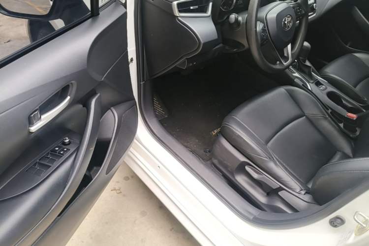 Used Toyota Levin 2022 185T CVT Luxury Edition Driver Seat