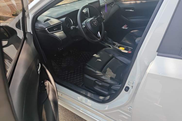 Used Toyota Levin 2022 185T CVT Luxury Edition Driver Seat