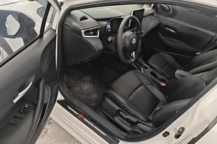 Used Toyota Levin 2022 185T CVT Luxury Edition Driver Seat