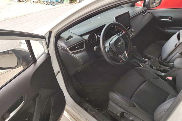 Used Toyota Levin 2022 185T CVT Luxury Edition Driver Seat