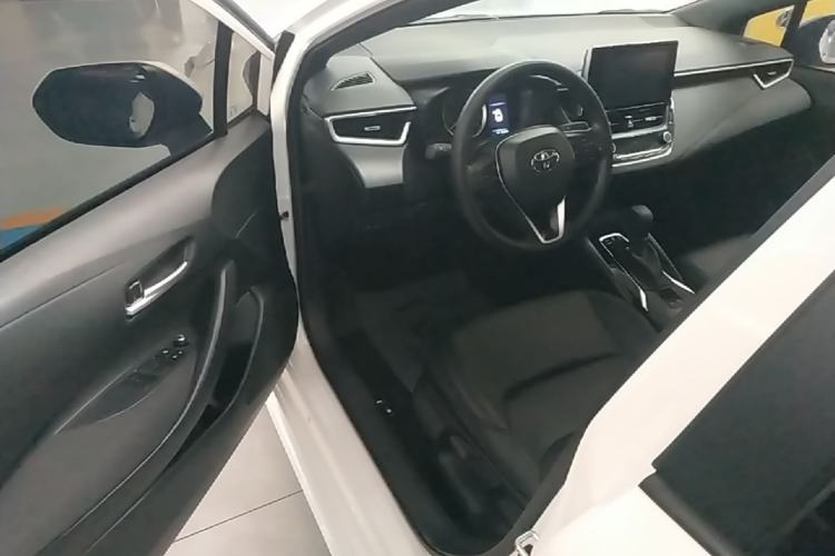 Used Toyota Levin 2022 185T CVT Luxury Edition Driver Seat