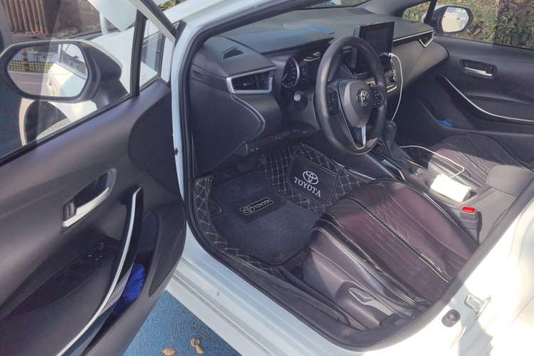 Used Toyota Levin 2022 Dual-Motor 1.8H E-CVT Leading Edition Driver Seat