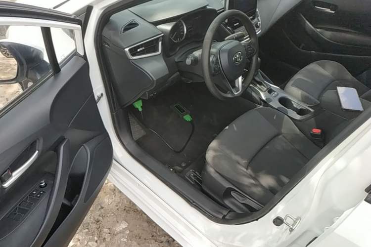 Used Toyota Levin 2022 185T CVT Luxury Edition Driver Seat