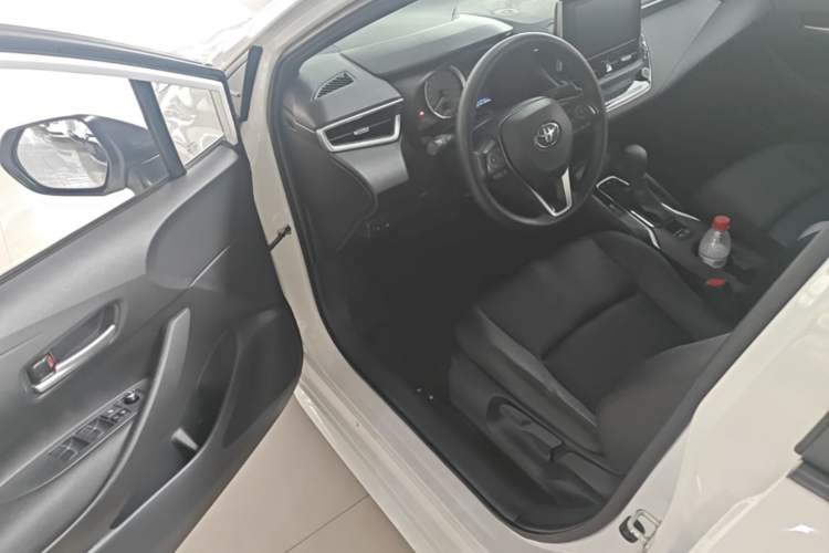 Used Toyota Levin 2022 185T CVT Luxury Edition Driver Seat