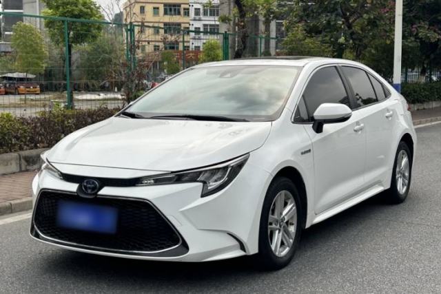 Ojetý Toyota Levin 2022 Dual-Engine 1.8H E-CVT Luxury Edition