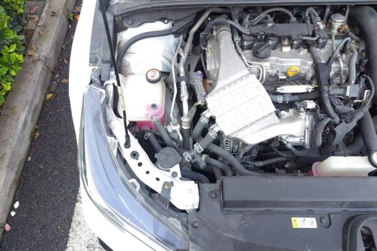 Used Toyota Levin 2022 185T CVT Sport Edition Engine Bay Right