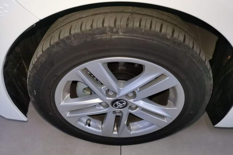 Used Toyota Levin 2022 Facelift TNGA 1.5L CVT Progressive Edition Exterior 4