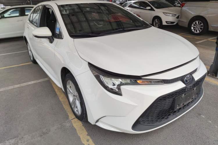 Used Toyota Levin 2022 Dual-Motor 1.8H E-CVT Leading Edition Front Right 45 Deg