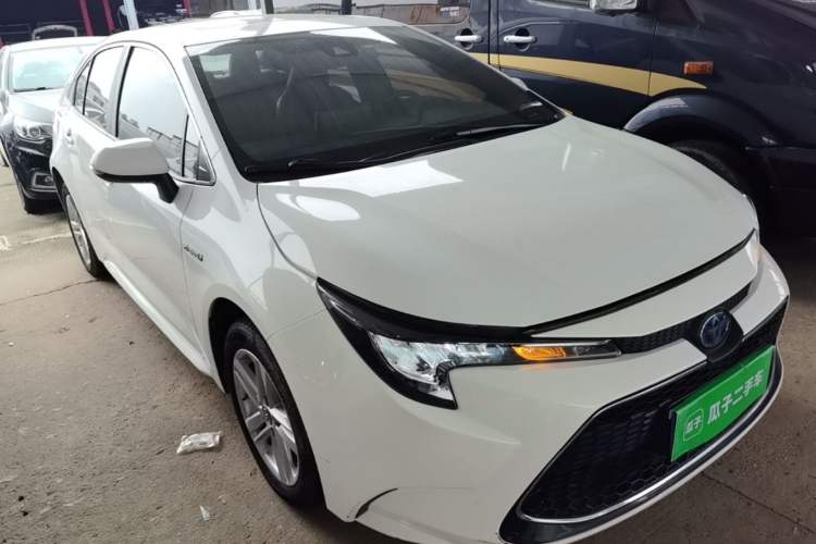 Used Toyota Levin 2022 Dual-Engine 1.8H E-CVT Luxury Edition Front Right 45 Deg