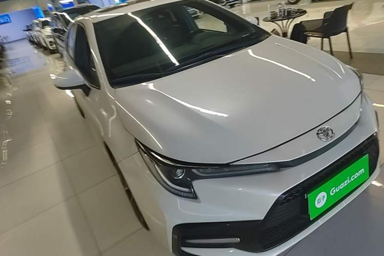 Used Toyota Levin 2022 185T CVT Sport Edition Front Right 45 Deg