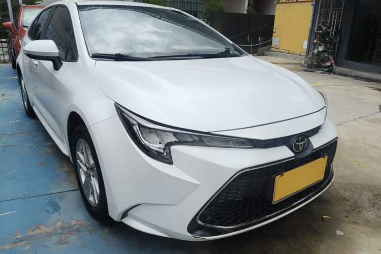 Used Toyota Levin 2022 185T CVT Luxury Edition Front Right 45 Deg