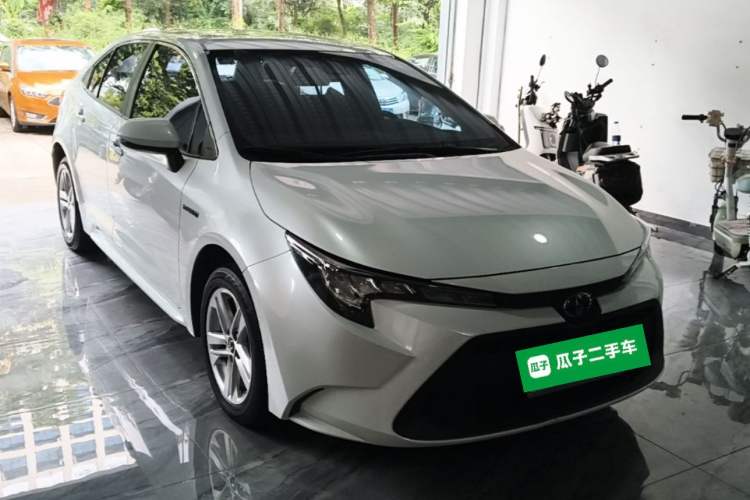 Used Toyota Levin 2022 Dual-Motor 1.8H E-CVT Leading Edition Front Right 45 Deg