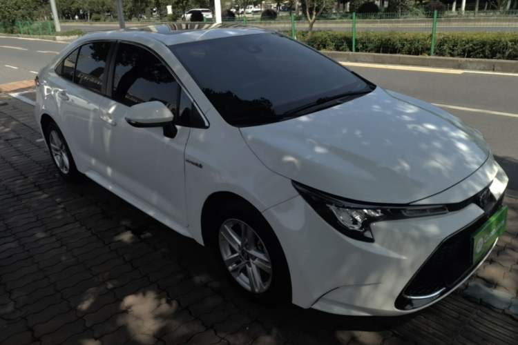 Used Toyota Levin 2022 Dual-Engine 1.8H E-CVT Luxury Edition Front Right 45 Deg