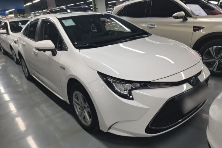 Used Toyota Levin 2022 Dual-Engine 1.8H E-CVT Luxury Edition Front Right 45 Deg