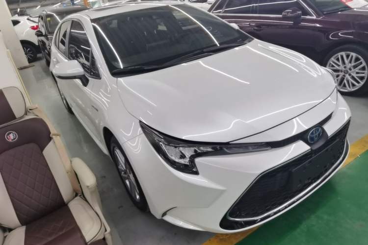Used Toyota Levin 2022 Dual-Engine 1.8H E-CVT Luxury Edition Front Right 45 Deg
