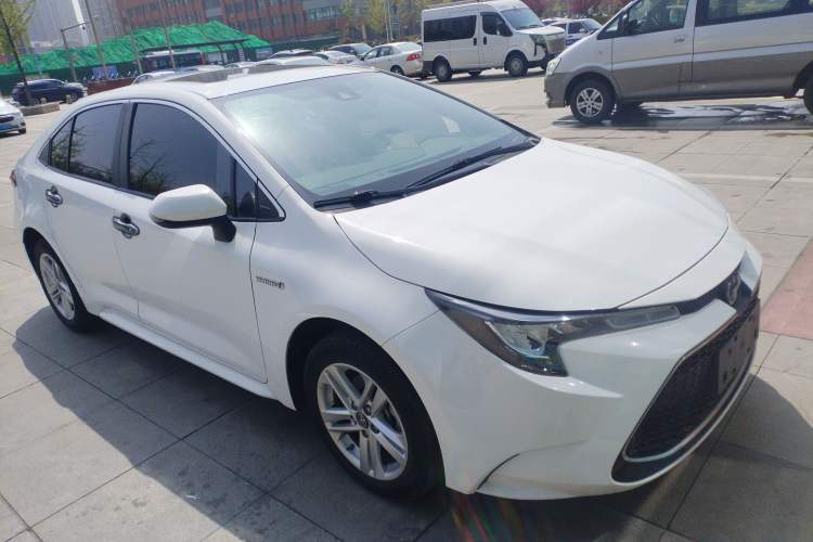 Used Toyota Levin 2022 Dual-Engine 1.8H E-CVT Luxury Edition Front Right 45 Deg