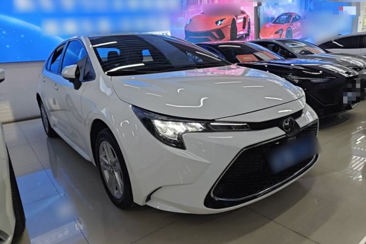 Used Toyota Levin 2022 185T CVT Luxury Edition Front Right 45 Deg
