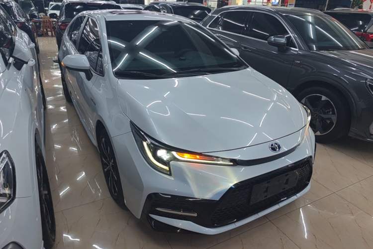 Used Toyota Levin 2022 Dual-Motor 1.8H E-CVT Sport Edition Front Right 45 Deg