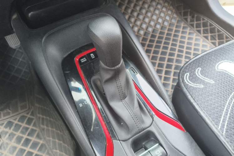 Used Toyota Levin 2022 Dual-Motor 1.8H E-CVT Sport Edition Gear Lever