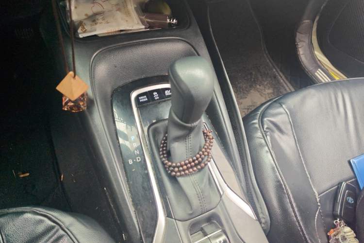 Used Toyota Levin 2022 Dual-Motor 1.8H E-CVT Progressive Edition Gear Lever