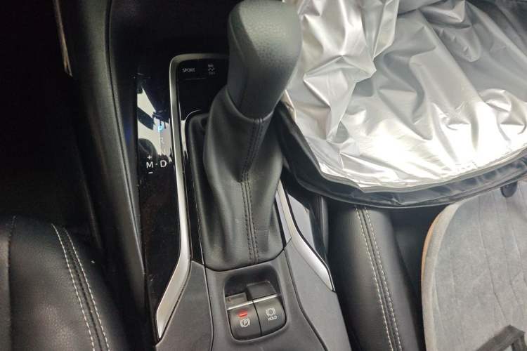 Used Toyota Levin 2022 Facelift TNGA 1.5L CVT Progressive Edition Gear Lever