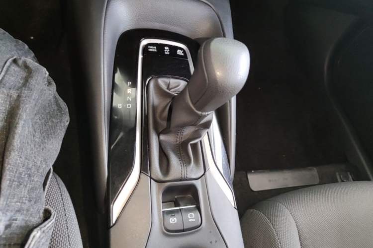 Used Toyota Levin 2022 Dual-Motor 1.8H E-CVT Leading Edition Gear Lever