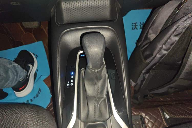 Used Toyota Levin 2022 185T CVT Luxury Edition Gear Lever