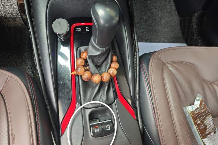 Used Toyota Levin 2022 Dual-Motor 1.8H E-CVT Sport Edition Gear Lever
