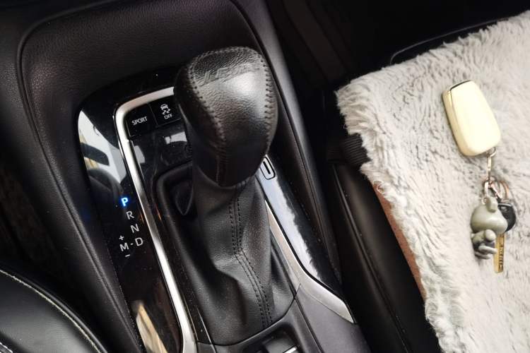Used Toyota Levin 2022 185T CVT Luxury Edition Gear Lever