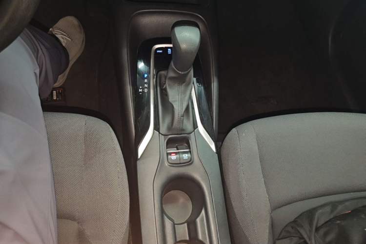Used Toyota Levin 2022 Facelift TNGA 1.5L CVT Progressive Edition Gear Lever
