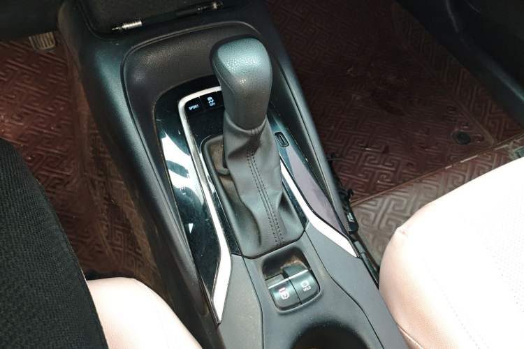 Used Toyota Levin 2022 TNGA 1.5L CVT Progressive Edition Gear Lever