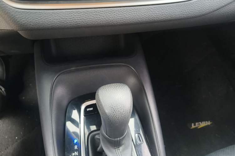 Used Toyota Levin 2022 185T CVT Luxury Edition Gear Lever