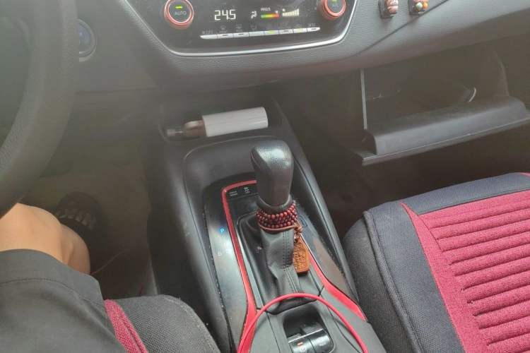 Used Toyota Levin 2022 Dual-Motor 1.8H E-CVT Sport Edition Gear Lever