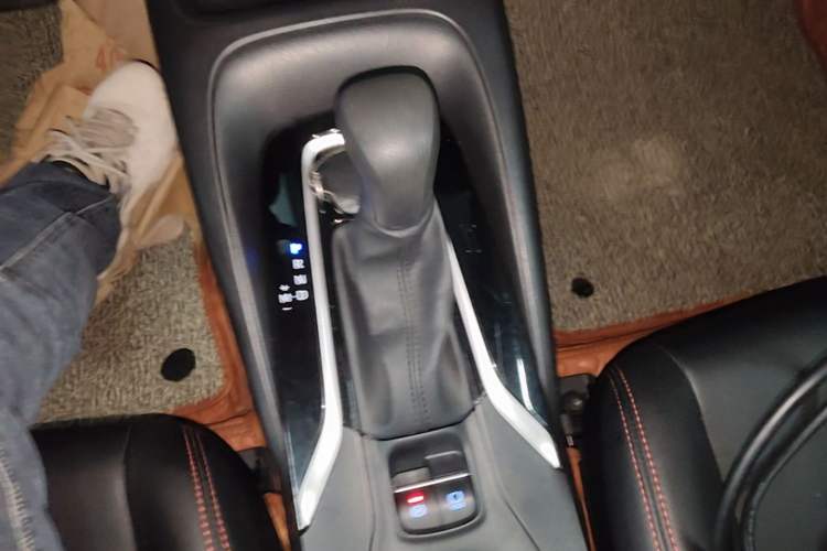 Used Toyota Levin 2022 185T CVT Luxury Edition Gear Lever