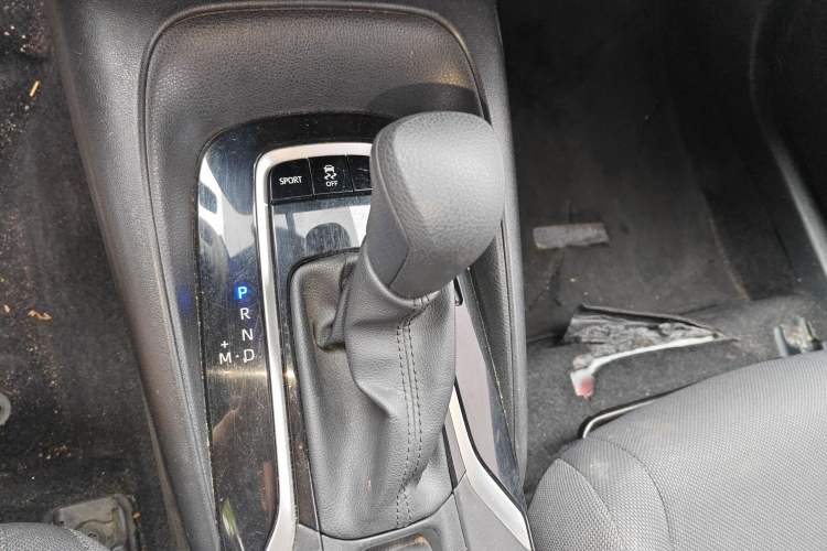 Used Toyota Levin 2022 Facelift TNGA 1.5L CVT Progressive Edition Gear Lever