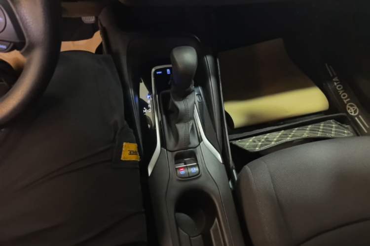 Used Toyota Levin 2022 185T CVT Luxury Edition Gear Lever