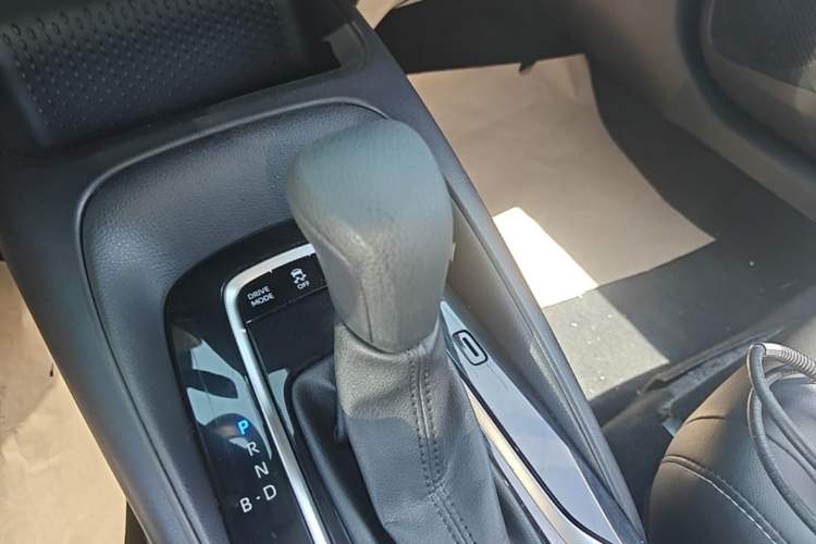 Used Toyota Levin 2022 Dual-Motor 1.8H E-CVT Leading Edition Gear Lever