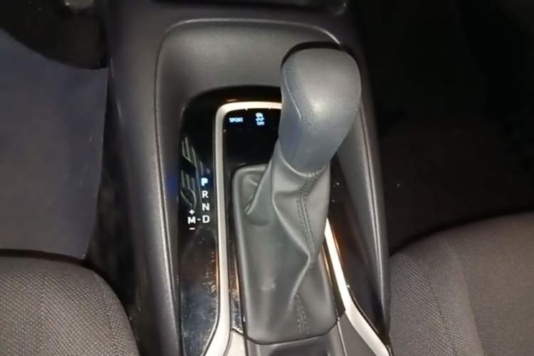 Used Toyota Levin 2022 Facelift TNGA 1.5L CVT Progressive Edition Gear Lever