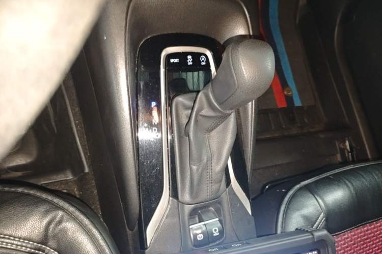 Used Toyota Levin 2022 185T CVT Luxury Edition Gear Lever