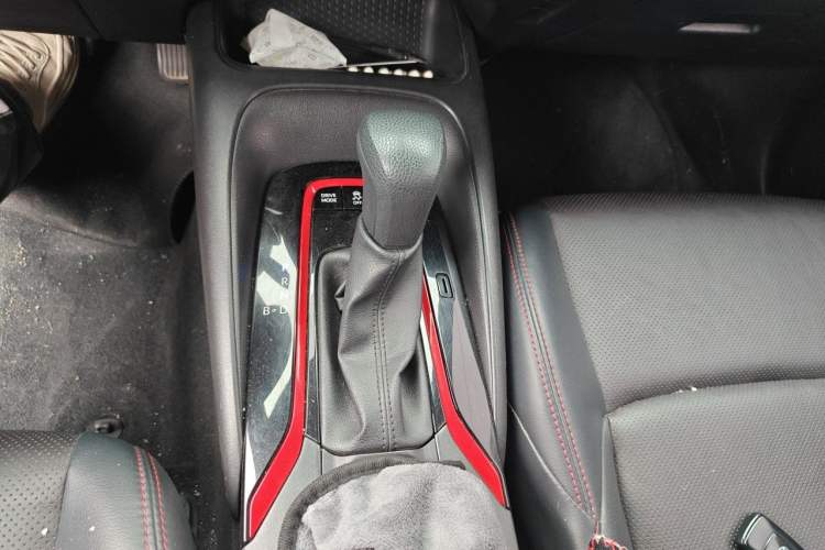 Used Toyota Levin 2022 Dual-Motor 1.8H E-CVT Sport Edition Gear Lever