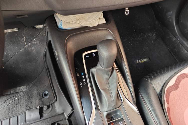 Used Toyota Levin 2022 185T CVT Luxury Edition Gear Lever