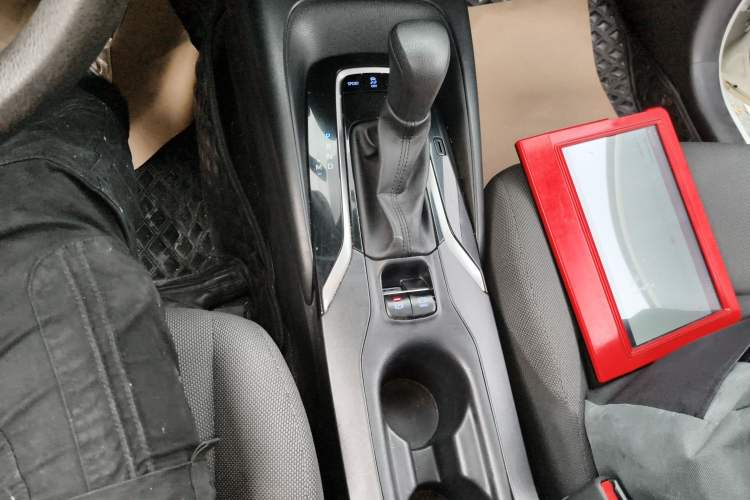 Used Toyota Levin 2022 Facelift TNGA 1.5L CVT Progressive Edition Gear Lever