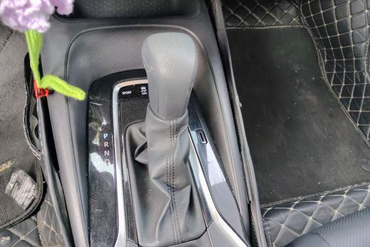 Used Toyota Levin 2022 185T CVT Luxury Edition Gear Lever