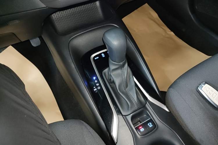 Used Toyota Levin 2022 185T CVT Luxury Edition Gear Lever