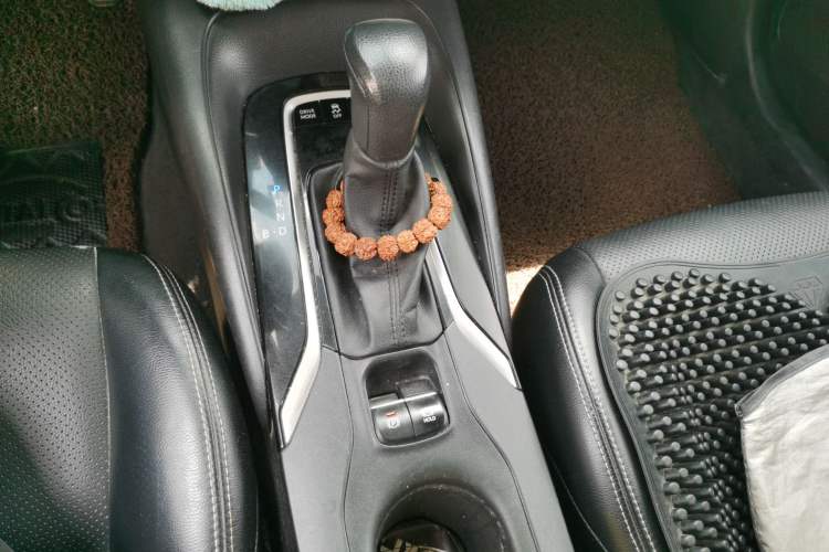 Used Toyota Levin 2022 Dual-Engine 1.8H E-CVT Luxury Edition Gear Lever