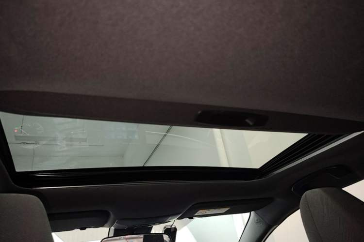 Used Toyota Levin 2022 Dual-Engine 1.8H E-CVT Luxury Edition Headliner