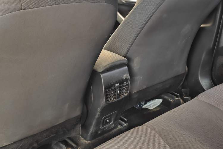 Used Toyota Levin 2022 Facelift TNGA 1.5L CVT Progressive Edition Interior 10