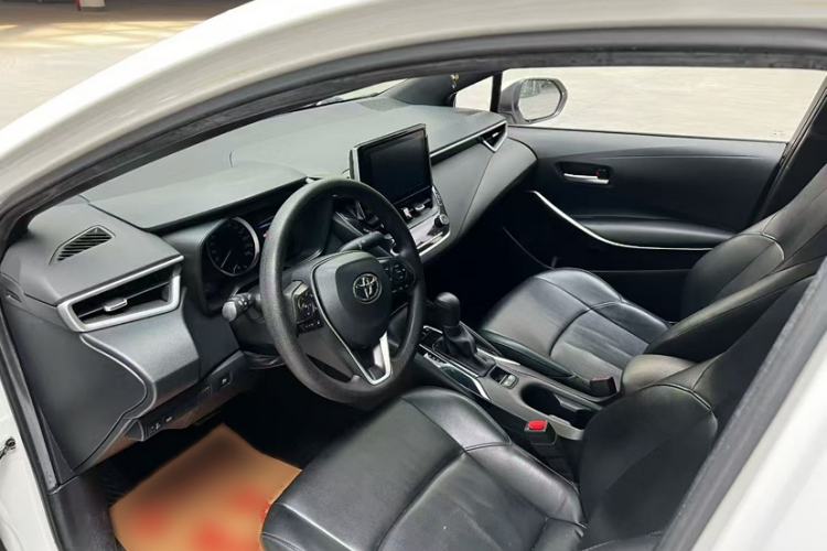 Used Toyota Levin 2022 Dual-Engine 1.8H E-CVT Luxury Edition Interior 3