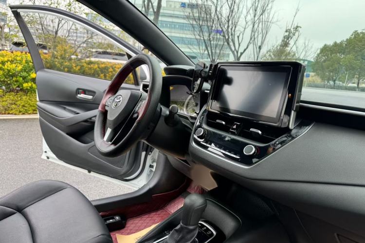 Used Toyota Levin 2022 185T CVT Luxury Edition Interior 3